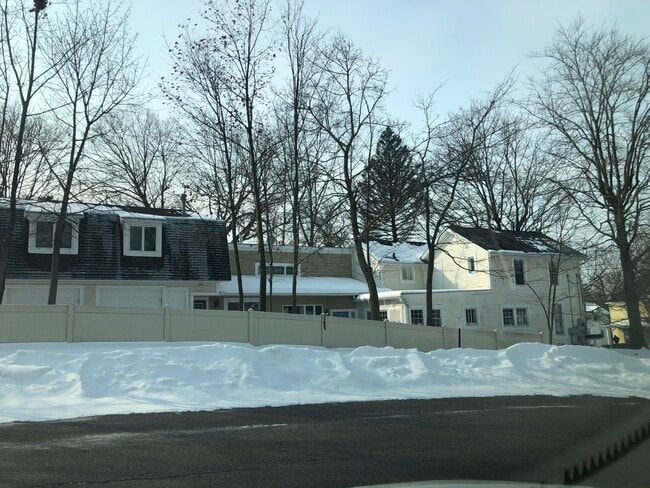 Photo - 297 High St Unidad 299