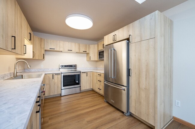 Photo - 3 bedroom 2 bathroom west end townhome