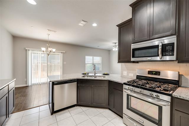 Photo - 916 Brookville Ct
