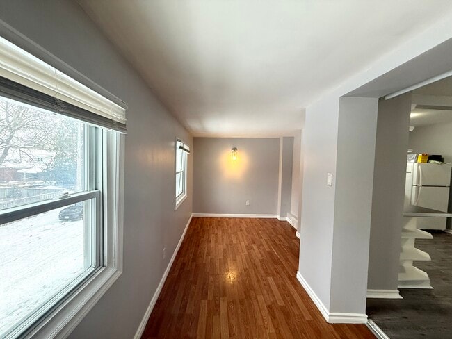 Photo - Unit 2-171 East Ave S