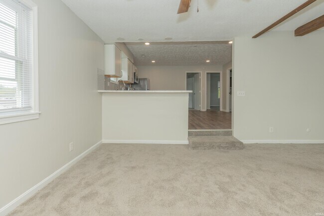 1624 S Red Bank Rd