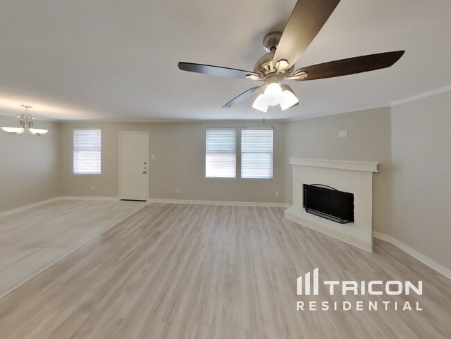 Photo - 3005 Deer Ridge Dr