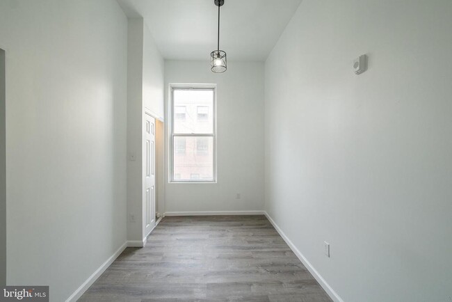 Photo - 1726 Pine St Apartment Unit 2F