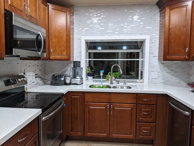 Photo - 701 136th Plz NE