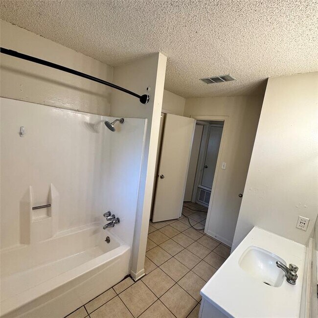 Photo - 1626 Royal Hill Dr