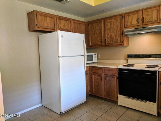 Building Photo - 6550 N 47th Ave