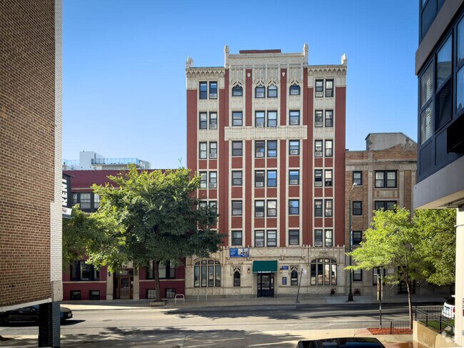 Building Photo - 508 W Belmont Rental