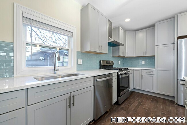 Photo - 232 Fulton St