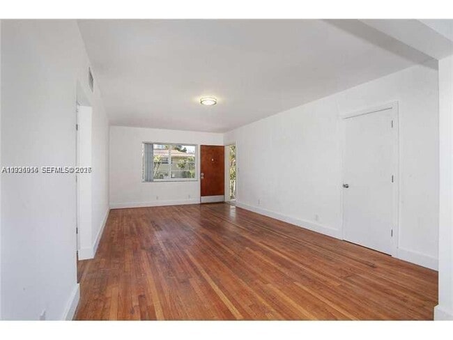 Building Photo - 1125 9th St Unit 4