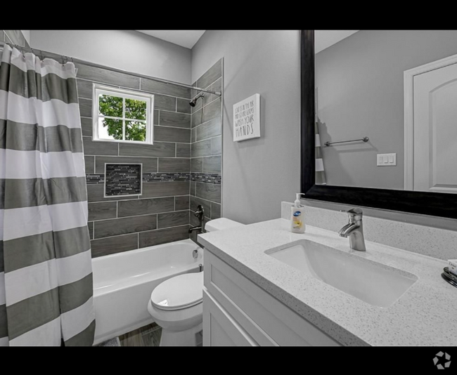 Building Photo - 4737 Reed Rd Rental