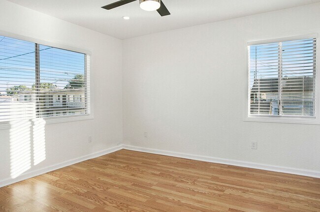 5450- 5452 Linden Avenue