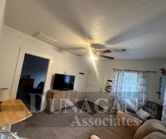 Photo - 2 Bedroom 1 bath home Fully Furnished