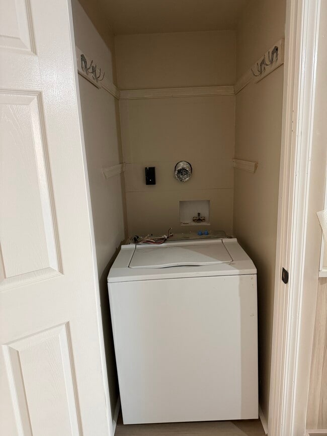 Photo - 7 Wexford Dr Unit 7