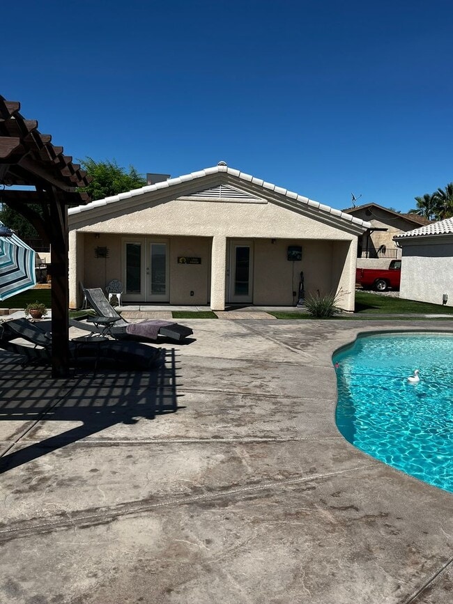 1 Bed 1 Bathroom Casita UTILITIES INCLUDED! - 1 Bed 1 Bathroom Casita UTILITIES INCLUDED! House