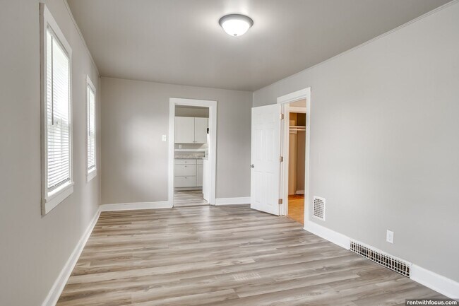 210 Doty St Unit 212