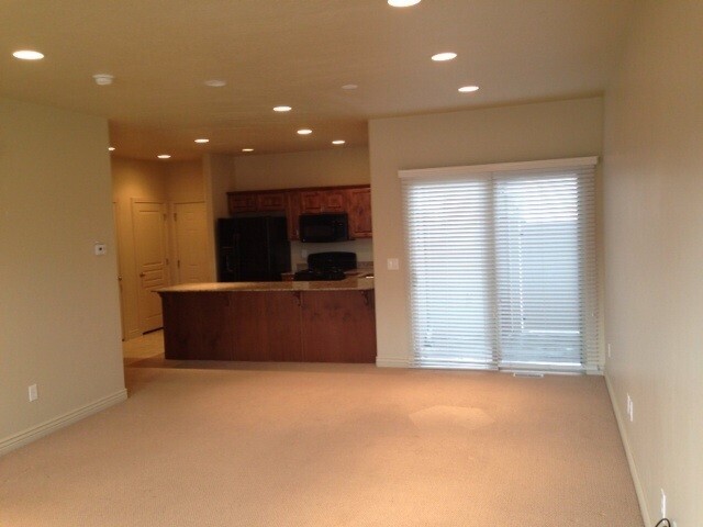 Photo - 241 E Clubview Ln