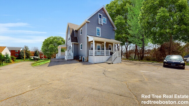 Photo - 659 South St Unidad 3-bed 2-bath Waltham