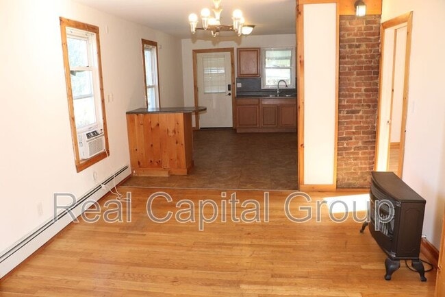 Photo - 5 Ferris St Unit Floor 2