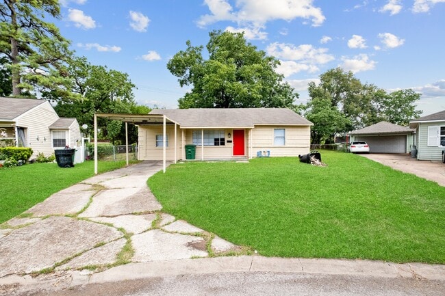 Building Photo - 12513 Kathryn St Rental