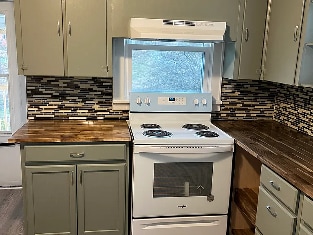 Photo - 2450 Brights Pike