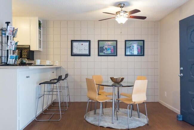 Casa Del Rio Apartments