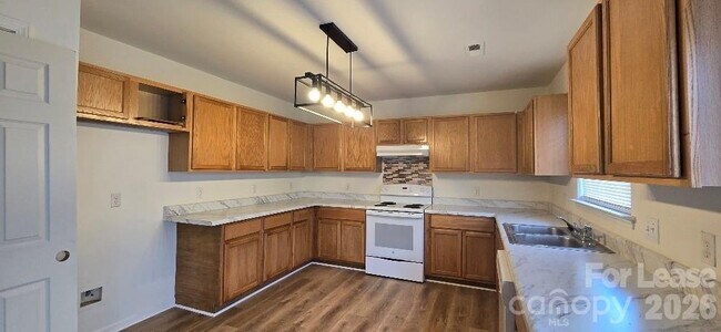 Photo - 5320 Peach Pl Ln