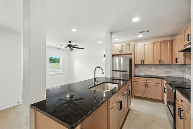 Photo - 3206 Sayle St Unit 101