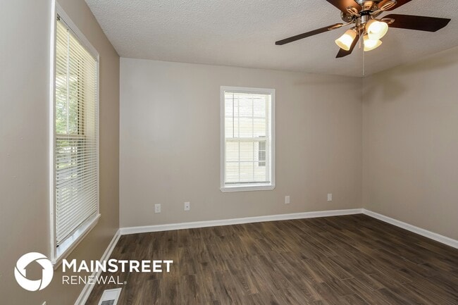 Photo - 10 Summit St