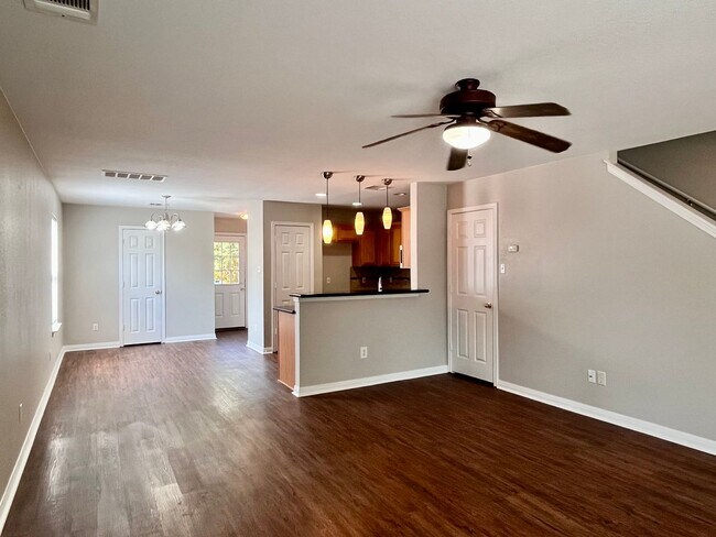 Photo - 2845 Deerfern Ln