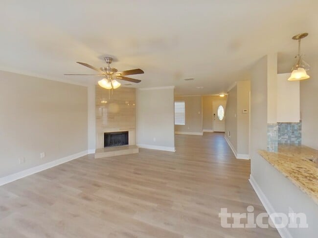 Photo - 1314 Windward Ln