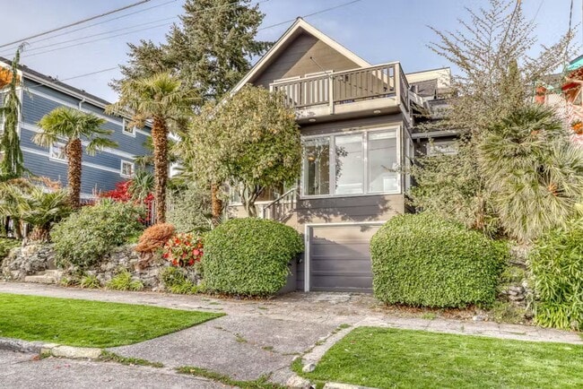 Building Photo - 2bd/1.75ba Seattle Home