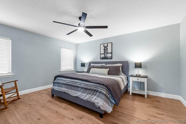 Photo - 3303 Custer Ave