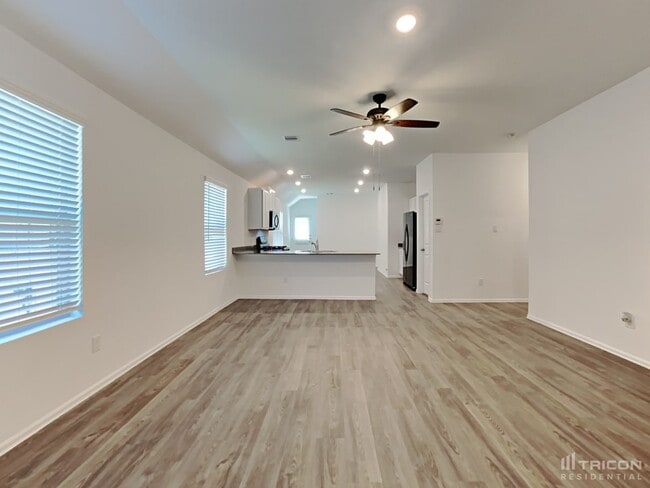 Photo - 210 Pine cavern dr