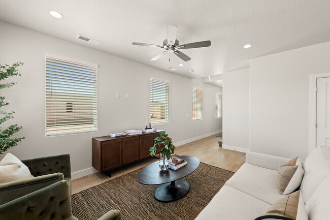 Photo - Coyote Landing