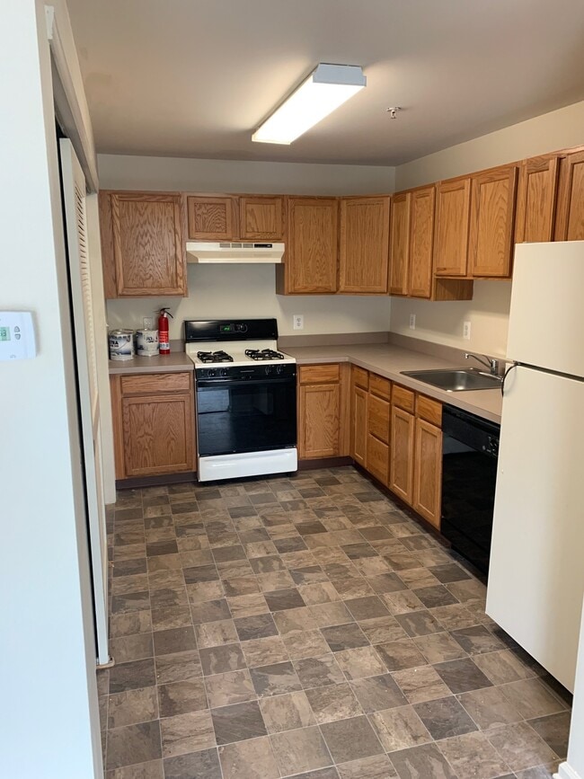 Photo - Tall Timber Apartments