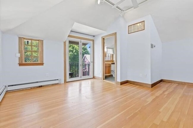 Photo - 407 Main St Unit C