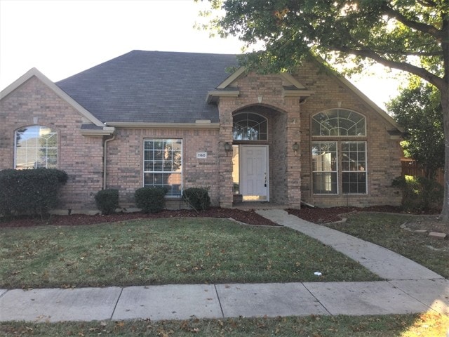 Building Photo - 1160 Valley Oaks Dr