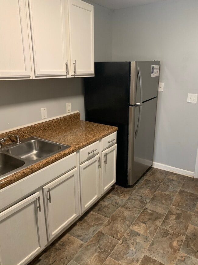 Photo - 202 Selwyn Alley