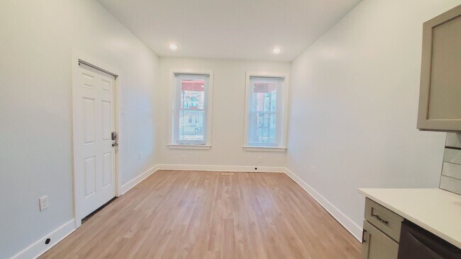 Photo - 4131 W Girard Ave Unidad 1