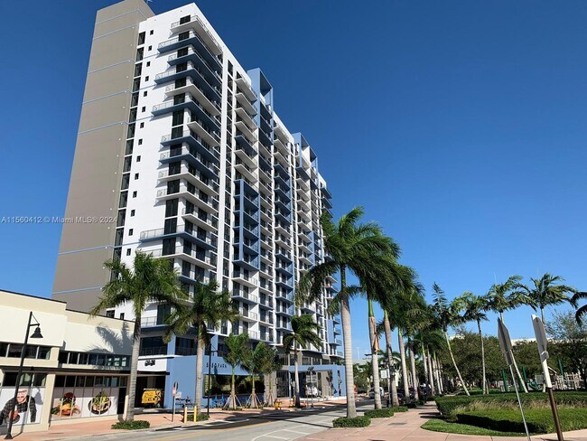 Photo - 5350 NW 84th Ave Unidad 1503 Rental