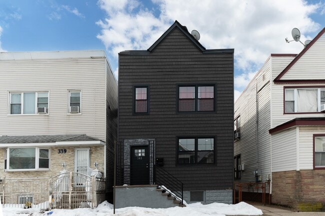 Building Photo - 341 Lembeck Ave Unit 1