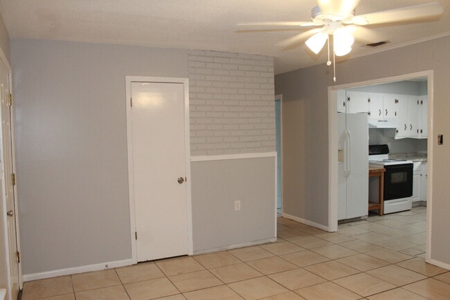 Photo - 849 Nantes Way