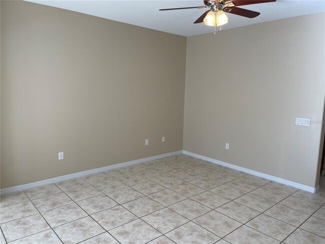 Photo - 2121 Victoria Glen Dr