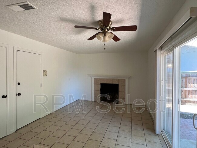 10605 Campana Way