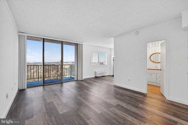 Photo - 2059 Huntington Ave Unit 1602