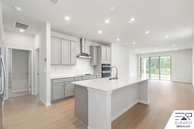 Photo - 221 Montgomery Ct