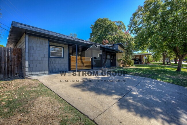 Photo - 3905 Sanguinet St