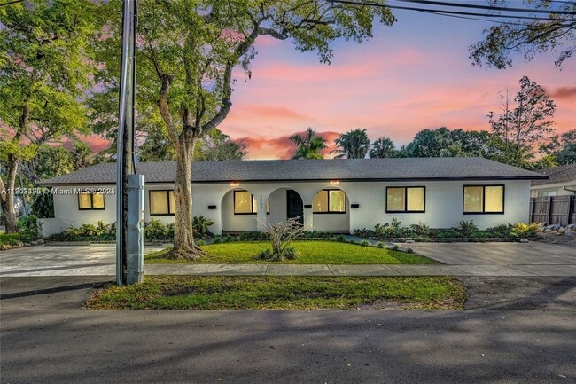 Building Photo - 2300 SW 18th Terrace Rental