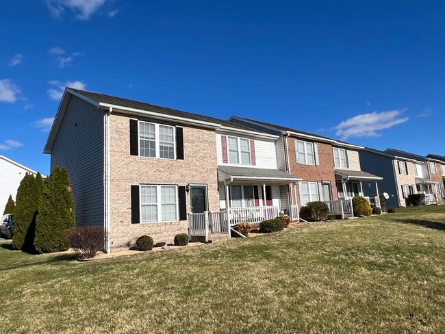 2 Bedroom Townhouse in Harrisonburg - 2 Bedroom Townhouse in Harrisonburg