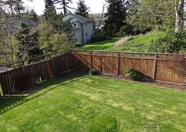 Photo - Large 6-Bedroom Home in Samish with a Fenced Yard